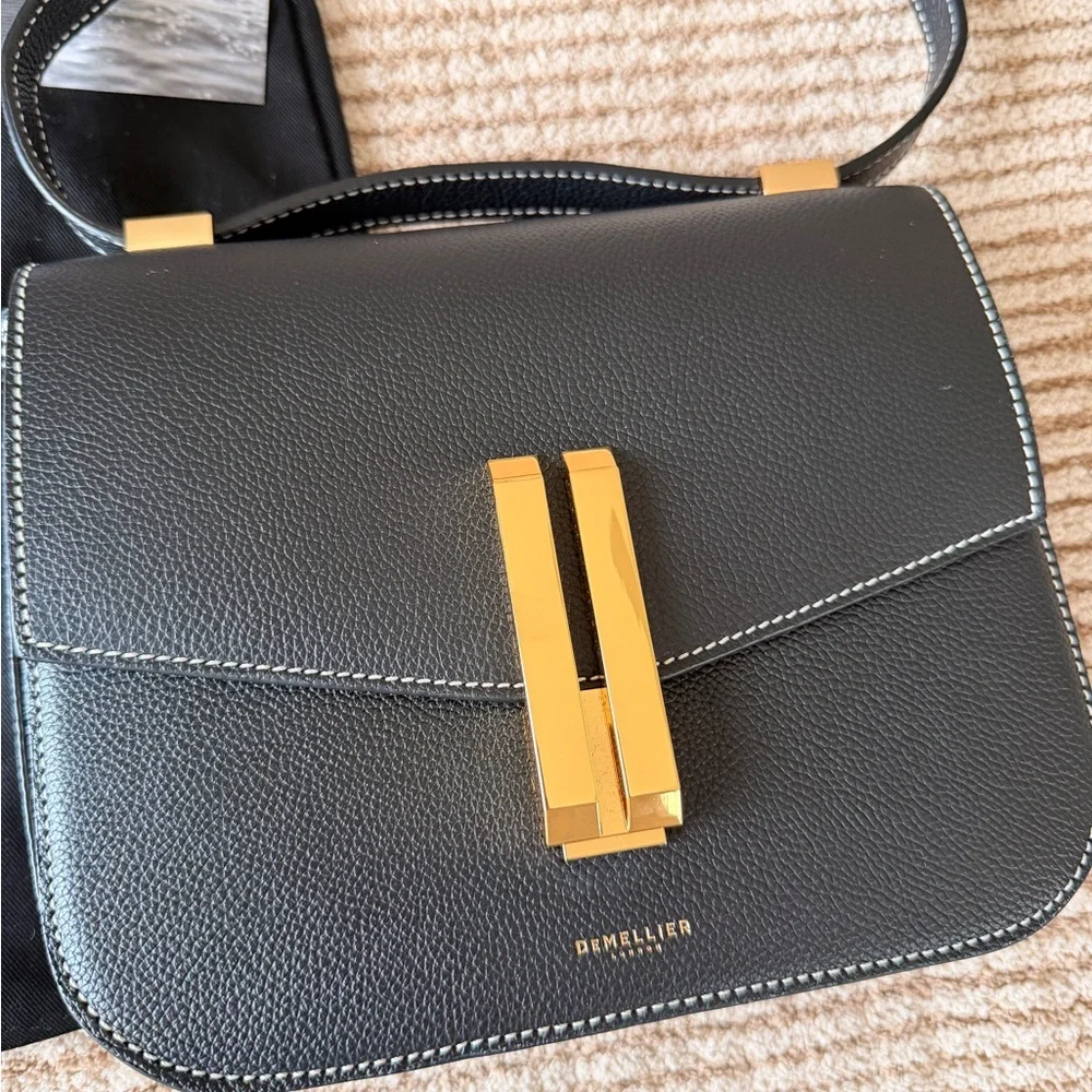 DeMellier London - The Vancouver - Black Grain Ecru Stitching - Picture 2 of 10
